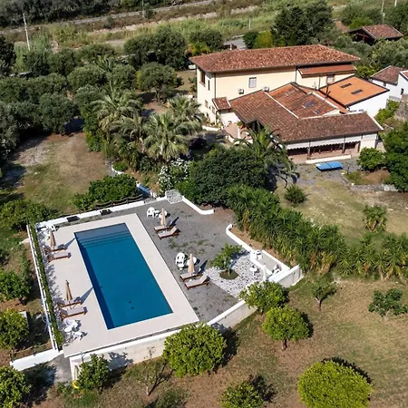Villa Oceri *